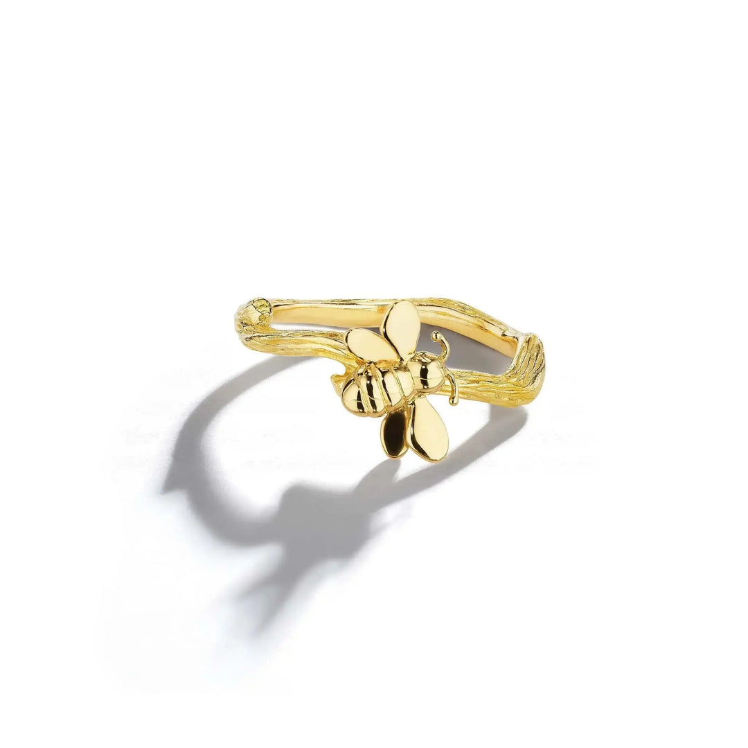 Wonderland-Bumble-Bee-Ring-Mimi-So 18k Yellow Gold