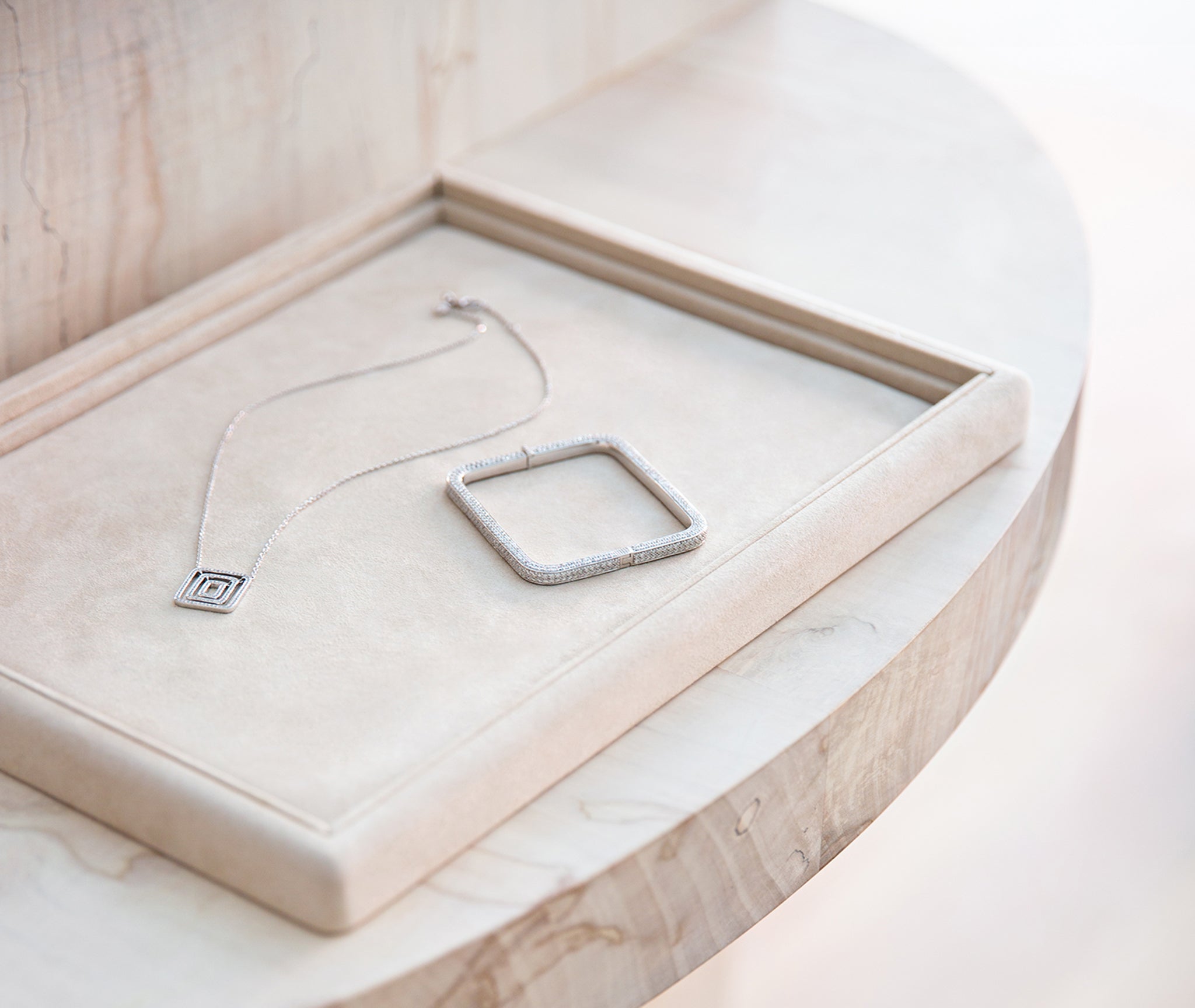 Piece Diamond Bracelet Square Swing Necklace 18k White Gold