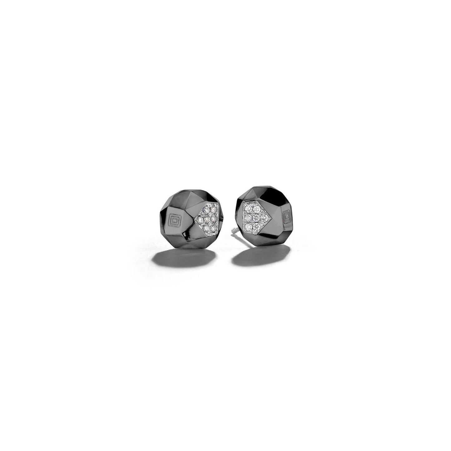 Jackson Switch Faceted Diamond Studs_18k Black Gold