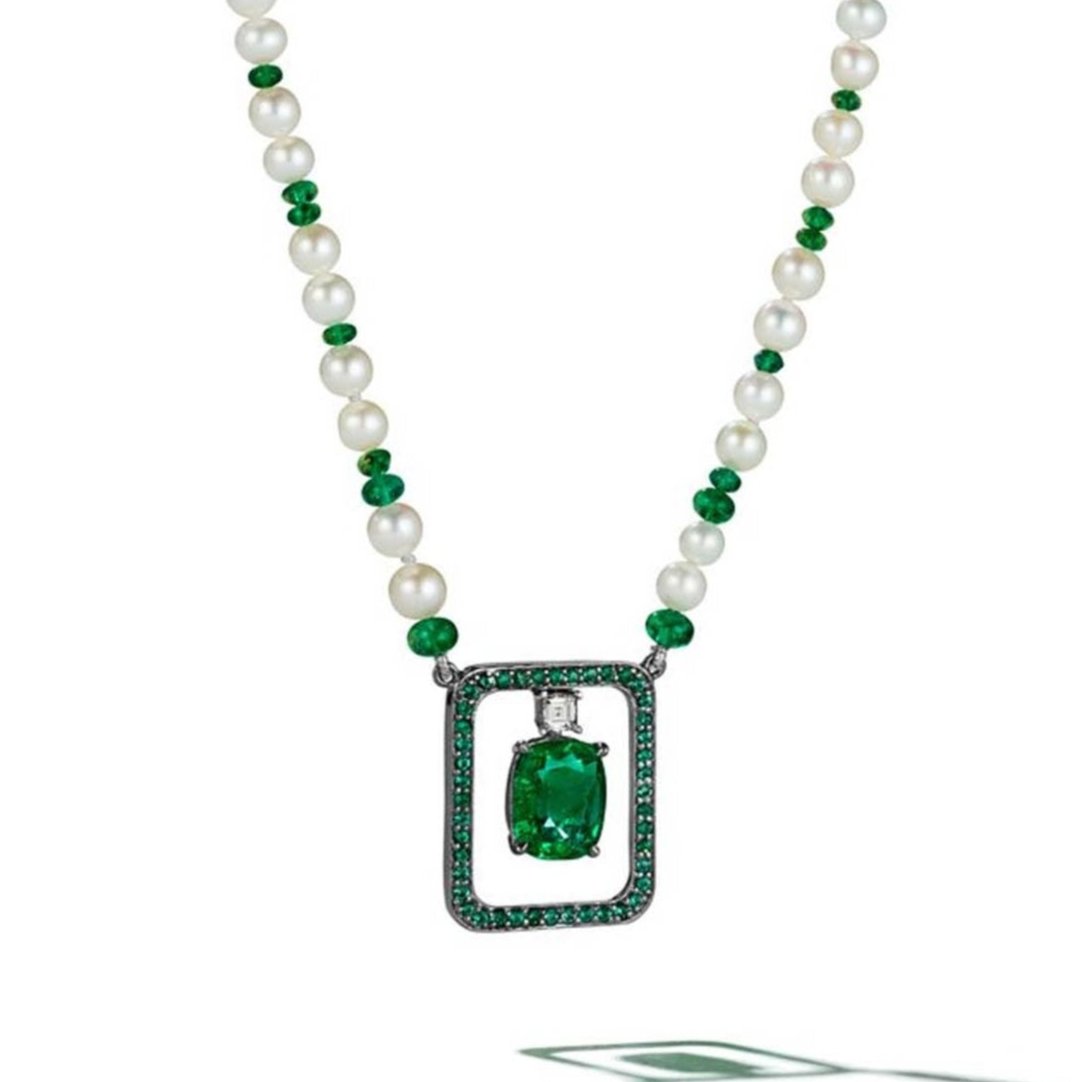 Piece Swing Emerald, Pearl & Carré Cut Diamond Necklace_18k White Gold
