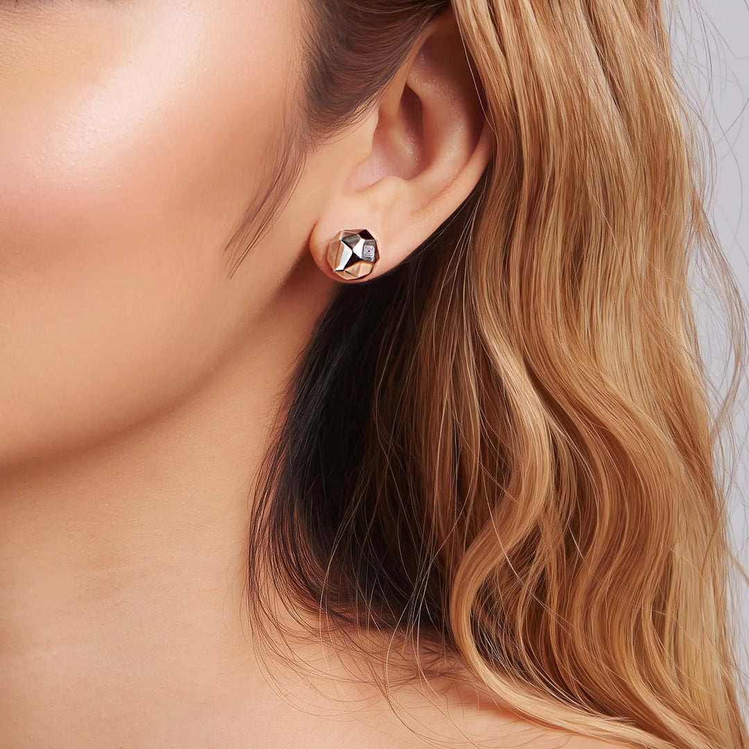 Jackson Switch Faceted Studs - Mimi So