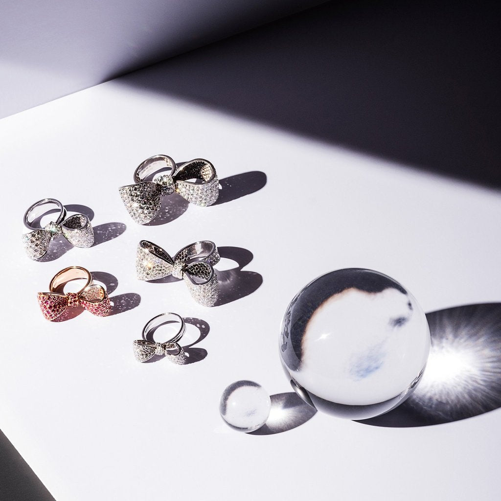 Bow Diamond Ring & Pavé Shank – Medium
