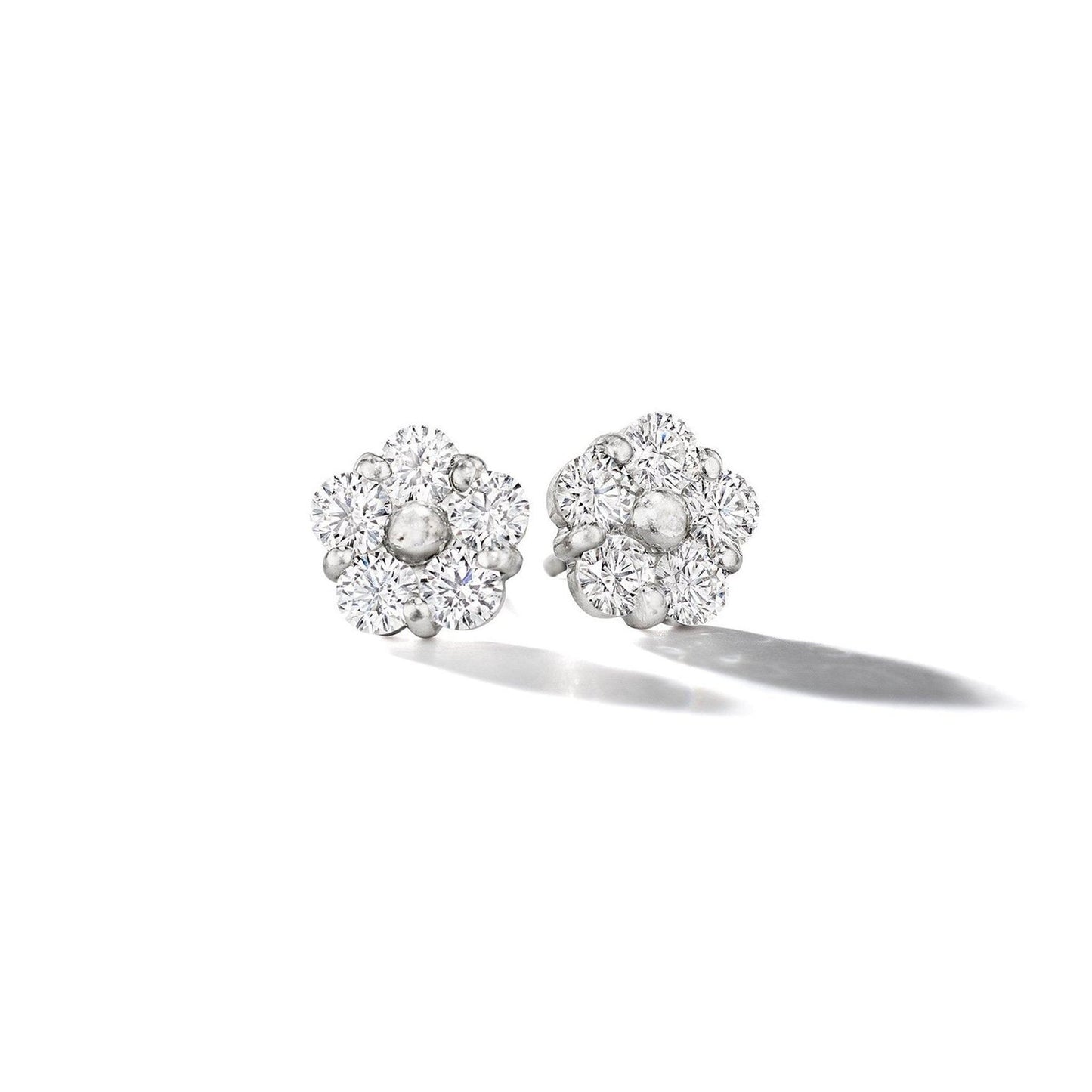 MImi-So-Anzia-Flower-Diamond-Stud-Earrings_Platinum