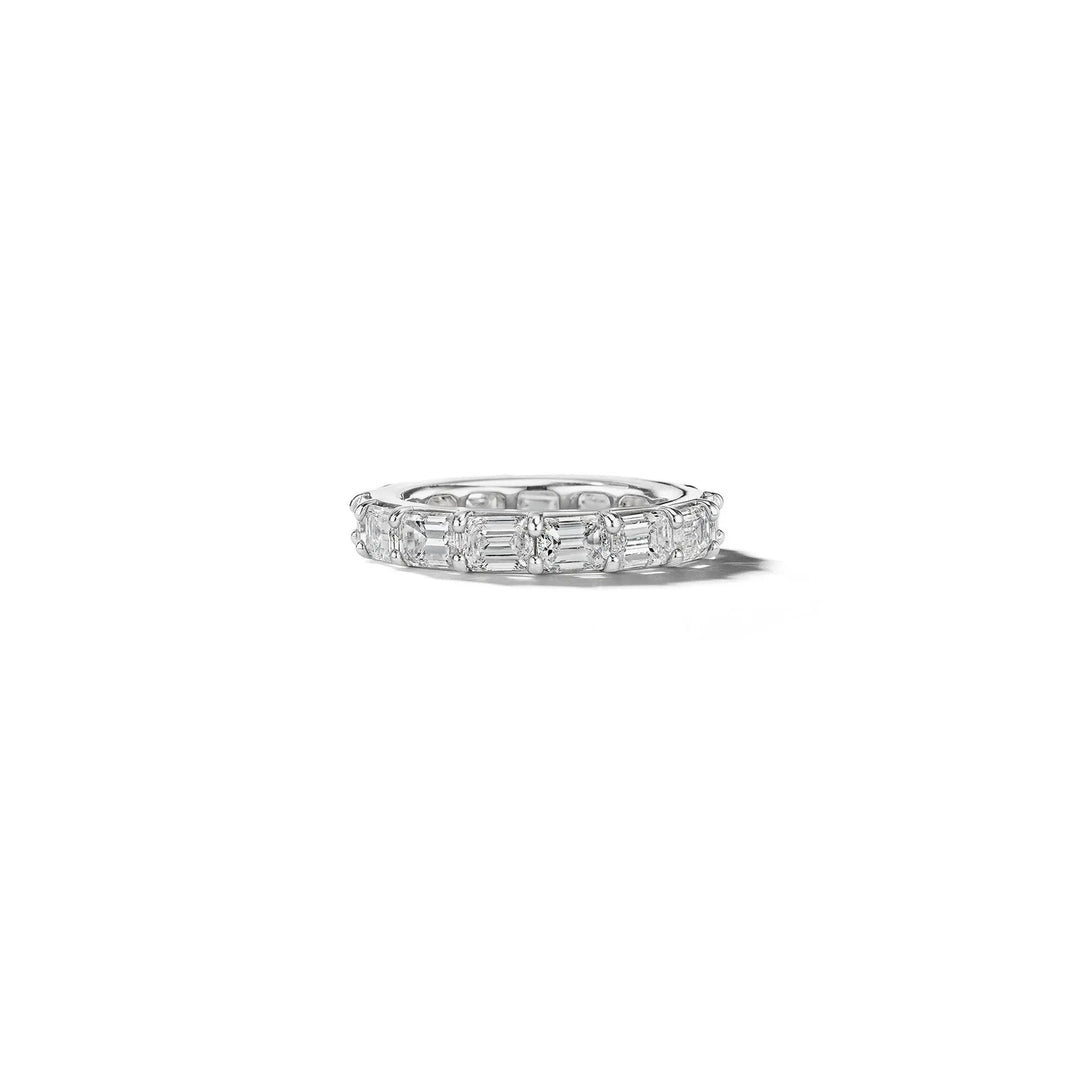 Mimi-So-Bridal-Emerald-Horizontal-Eternity-Band_Platinum