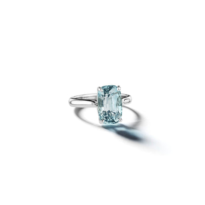 Madison-Aquamarine-Solitaire-Engagement-Ring_Platinum